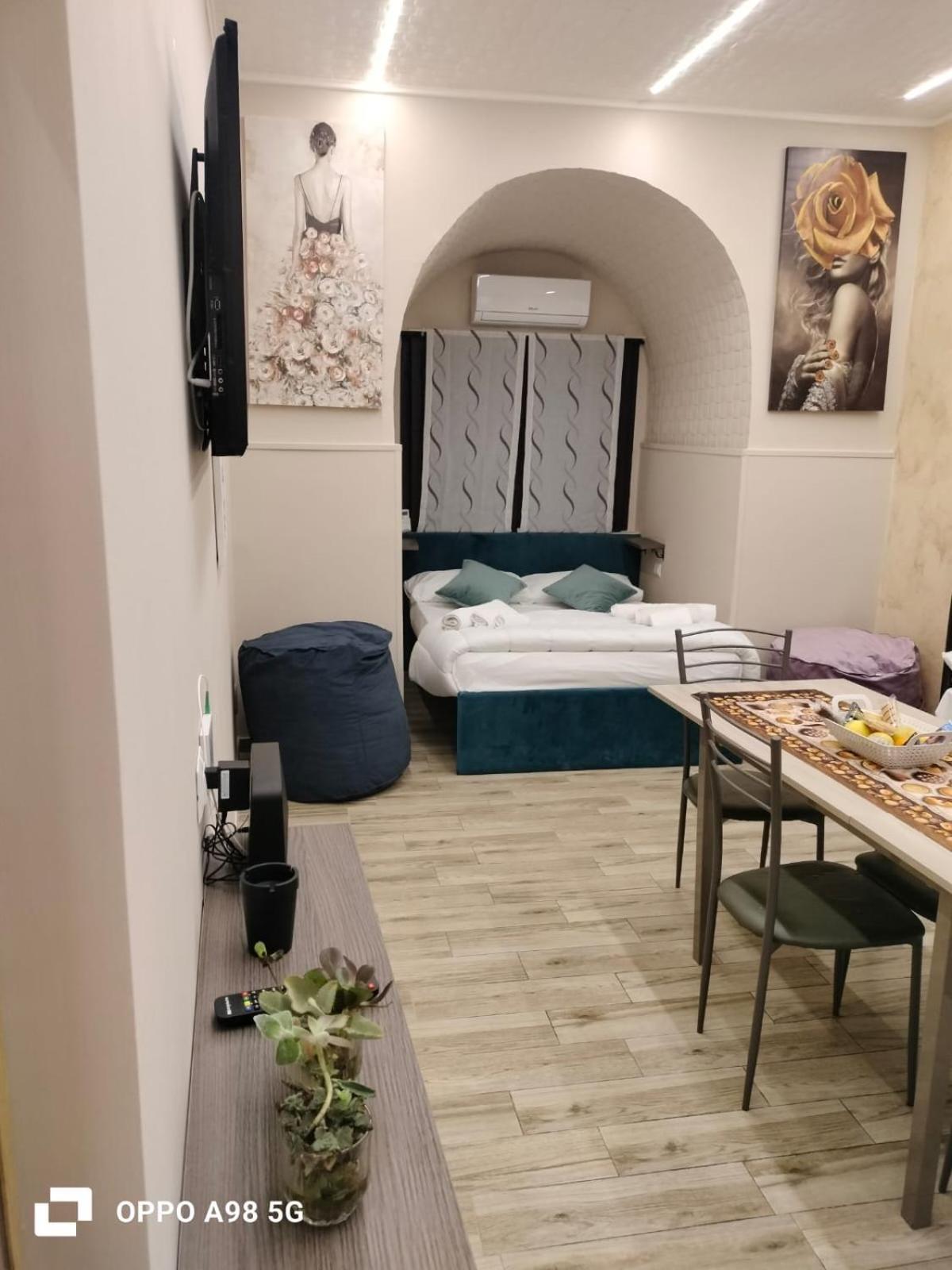 La Torre Del Duomo Apartment คาตาเนีย ภายนอก รูปภาพ